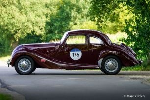 Bristol-400-1949-Burgundy-Red-Bordeaux-Rouge-Rot-Rood-02.jpg