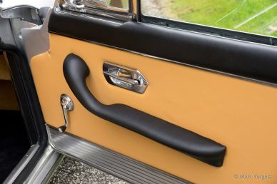 Ferrari 330 GT 2+2 series 1, 1964