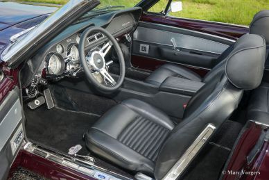 Ford Mustang convertible, 1966