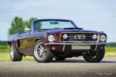 Ford Mustang convertible, 1966