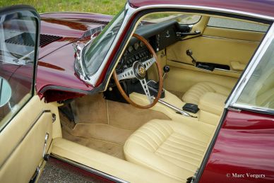 Jaguar E-type 4.2 Litre FHC, 1971