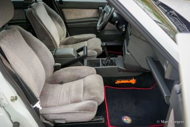 Alfa Romeo 75 2.0 Twin Spark, 1988