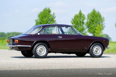 Alfa Romeo Giulia GT 1300 Junior, 1975