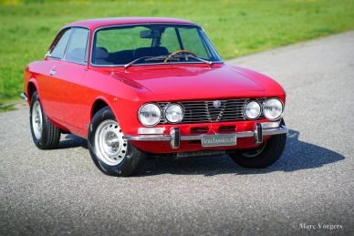 Alfa Romeo Giulia GT 1300 Junior, 1975