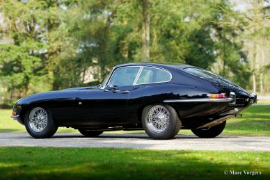 Jaguar E-type 4.2 Litre FHC S1, 1966