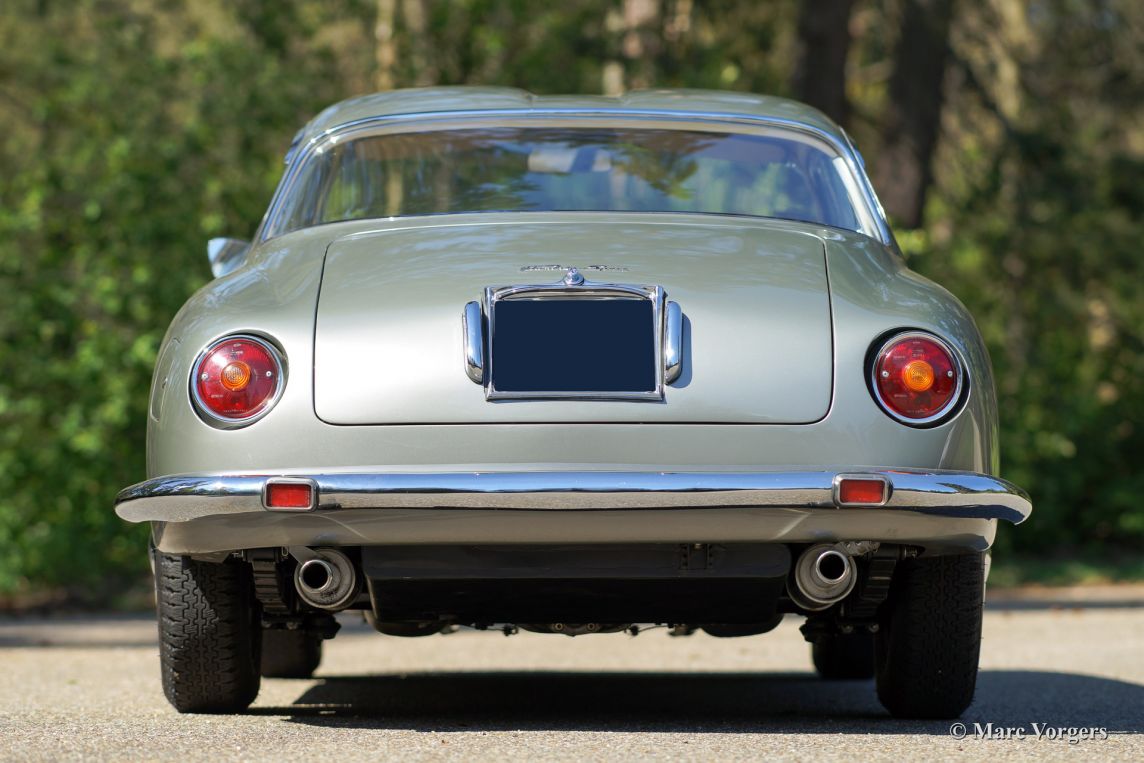 Lancia Flaminia 1970 седан