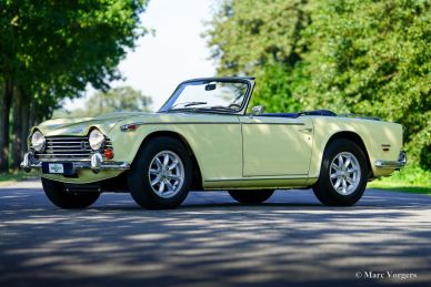 Triumph TR 250, 1968