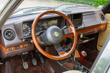 Alfa Romeo Alfetta 2.0 QV, 1983