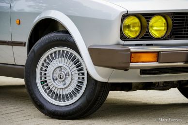Alfa Romeo Alfetta 2.0 QV, 1983