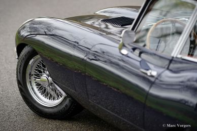 Jaguar E-type 4.2 Litre S1 FHC, 1965