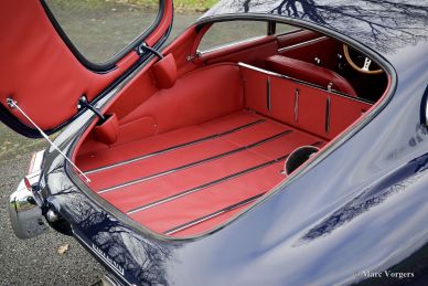 Jaguar E-type 4.2 Litre S1 FHC, 1965