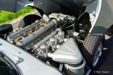 Jaguar E-type 4.2 FHC, 1967