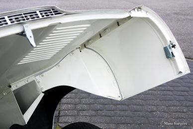 Jaguar E-type 4.2 Litre FHC S2, 1969