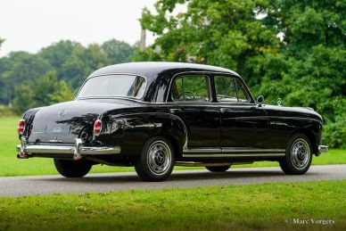 Mercedes-Benz 220 S (W180), 1958