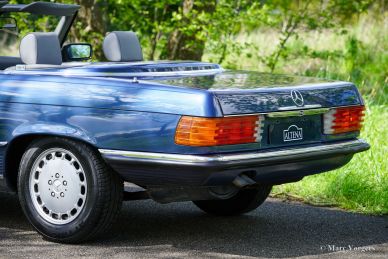 Mercedes-Benz 300 SL (R107), 1986