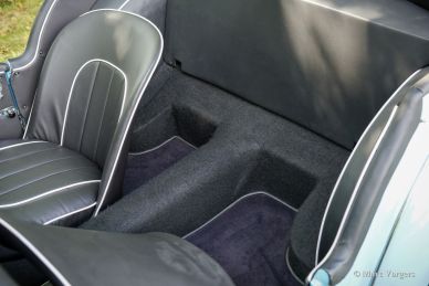 Triumph TR3 (small mouth), 1957