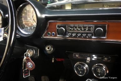 Vintage Dashboard Jewelry...