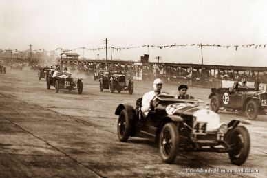Brooklands Giants: Men & machines 1907-1939