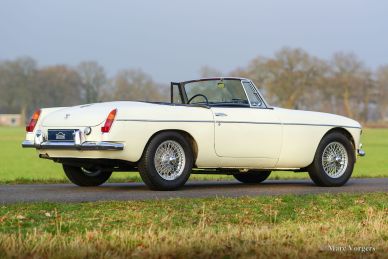 MG MGB roadster, 1965