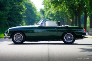 MG-MGC-Roadster-1969-British-Racing-Green-02.jpg