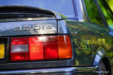BMW 320 IS (E30), 1988