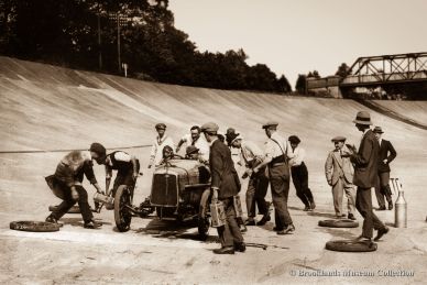 Brooklands Giants: Men & machines 1907-1939