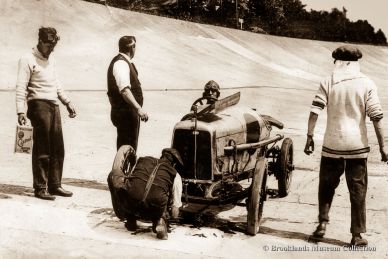 Brooklands Giants: Men & machines 1907-1939