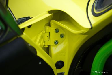 Porsche 911 2.0 SWB 1968 body restoration