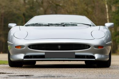 Jaguar XJ220, 1993