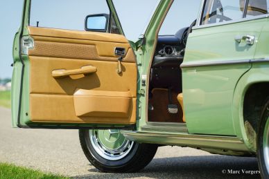 Mercedes-Benz 220 D, 1974
