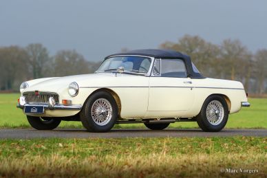 MG MGB roadster, 1965