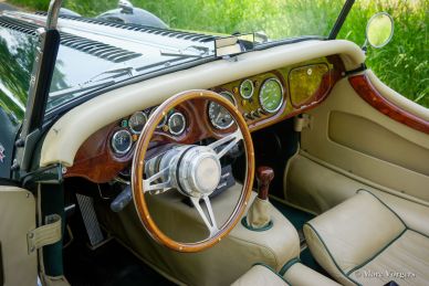 Morgan Plus 8 ‘Wide body’, 2001