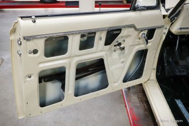 Peugeot 403 Cabriolet restoration