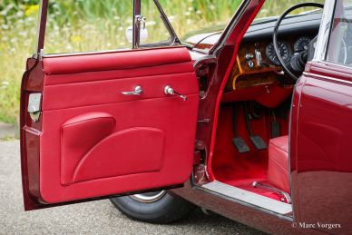 Daimler 250 V8, 1967