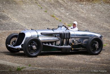 The Spirit of Brooklands – Captured in Colour
