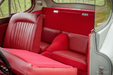 Jaguar XK 140 3.4 Litre SE FHC, 1956