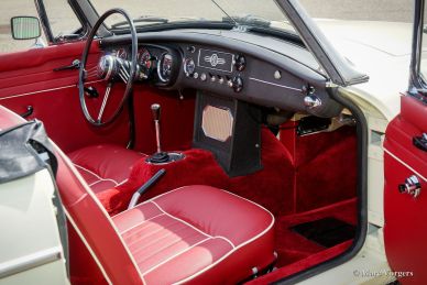 MG MGB roadster, 1966