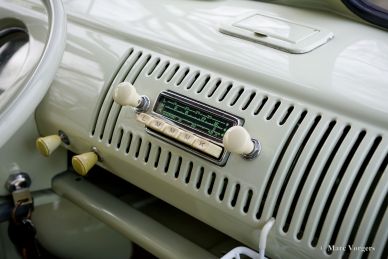 Volkswagen Type 2 T1 Camper, 1964