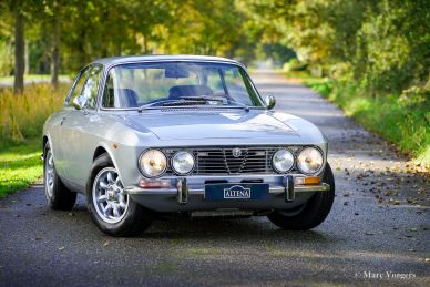 Alfa Romeo Giulia 2000 GTV, 1974