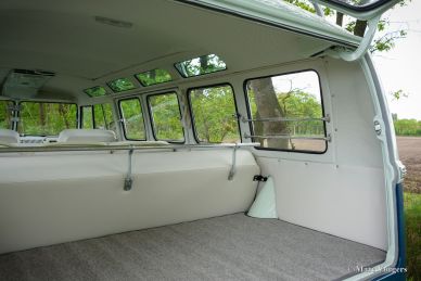 Volkswagen Type 2 T1 Samba 21-window Deluxe, 1966 Restoration