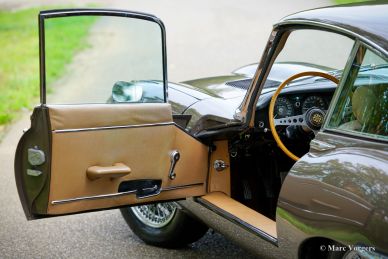 Jaguar E-Type 4.2 Litre S2 FHC 2+2, 1969