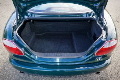 Jaguar XK8 coupe, 2001