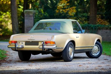 Mercedes-Benz 280 SL, 1969