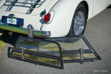 MG MGA 1500 Roadster, 1956