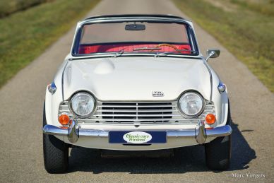 Triumph TR 250, 1968