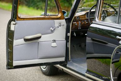 Mercedes-Benz 220 S (W180), 1958