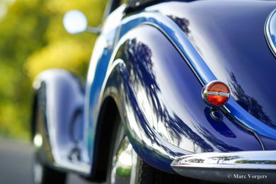 BMW 327/2 Cabriolet, 1952