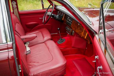 Daimler 250 V8, 1967