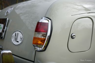 Mercedes-Benz 220 S (W180), 1958