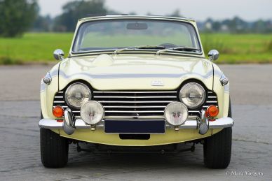 Triumph TR 250, 1968